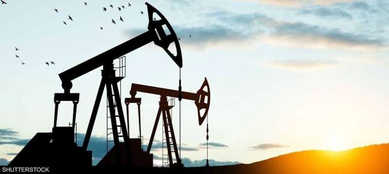 الحكومة ترفع تقديراتها لسعر برميل النفط 6.25% بميزانية العام الحالي
