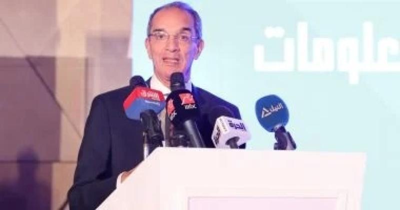 وزير الاتصالات يبحث مع نائب رئيس جوجل العالمية خطط استثمار الشركة فى مصر