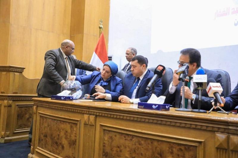 وزير الصحة يشهد قرعة اختيار أعضاء البعثة الطبية المصرية لموسم حج 1445