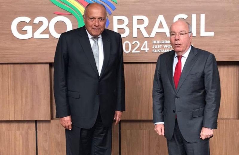 وزير الخارجية يلتقي نظيره البرازيلي في إطار دعم العلاقات الثنائية وترفيعها لمستوى الشراكة الاستراتيجية