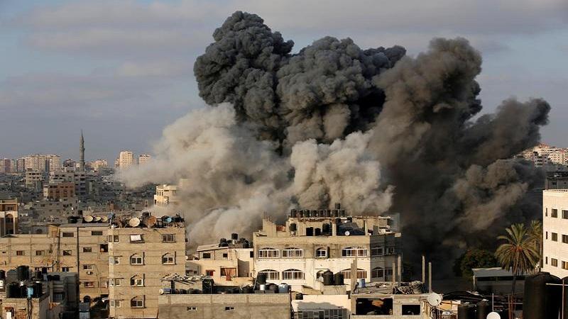 في اليوم الـ142 للعدوان: استشهاد واصابة عشرات المواطنين في غارات على غزة وخان يونس وبيت لاهيا