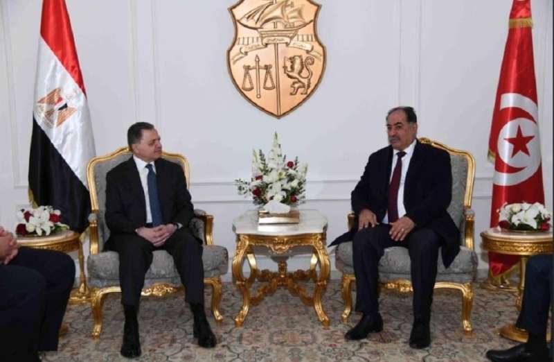 وزير الداخلية يصل إلى تونس للمشاركة في الدورة الـ41 لمجلس وزراء الداخلية العرب