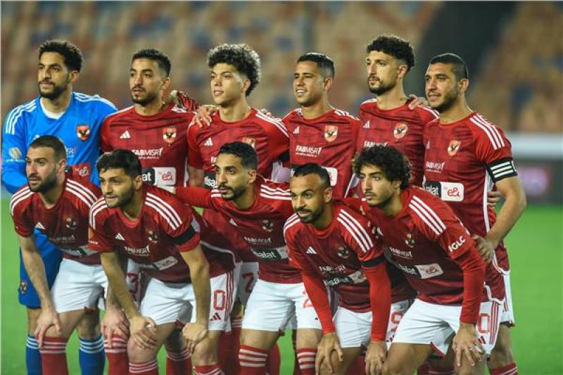 الأهلي يكتسح بلدية المحلة بخماسية في الدوري المصري