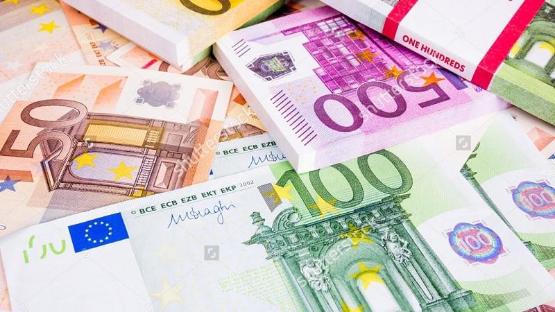 عاجلI اليورو يسجل أعلى مستوى تاريخي في البنوك