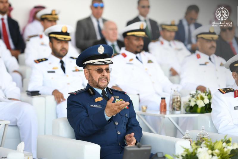 رئيس هيئة الأركان السعودي يُدشِّن ”سفينة جلالة الملك عنيزة” خامس سفن ”مشروع السروات”