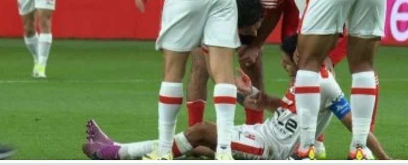 إصابة خطيرة يتعرض لها عمر جابر لاعب الزمالك في نهائي كأس مصر