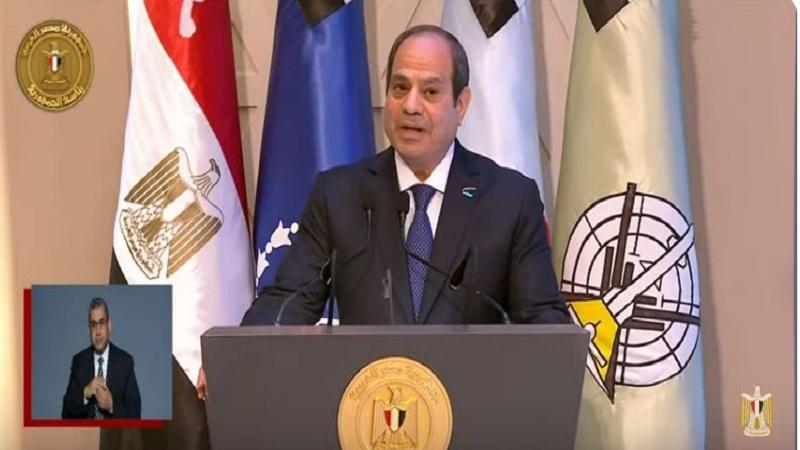 الرئيس السيسي: هناك رجال قدموا أنفسهم من أجل مصر الحرة