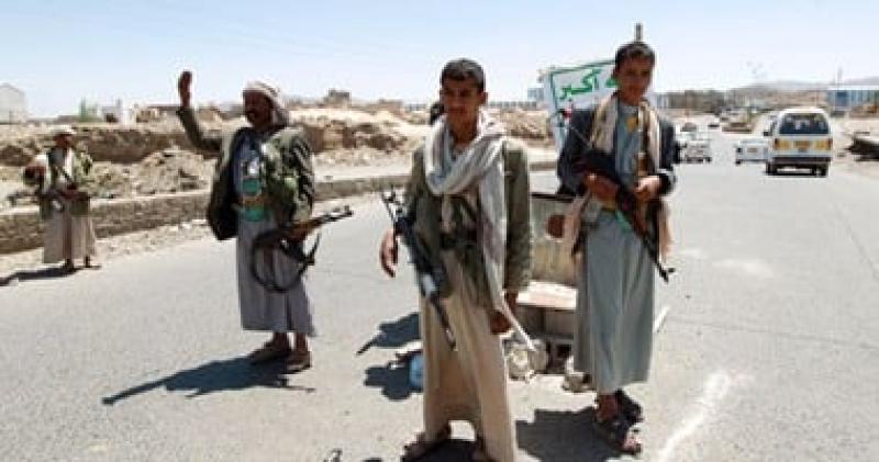 الحوثيون: هجوم أمريكى بريطانى بثلاث غارات يستهدف منطقة رأس عيسى باليمن