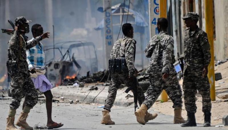 الشرطة الصومالية تعلن انتهاء الهجوم على فندق مقديشو ومقتل المسلحين
