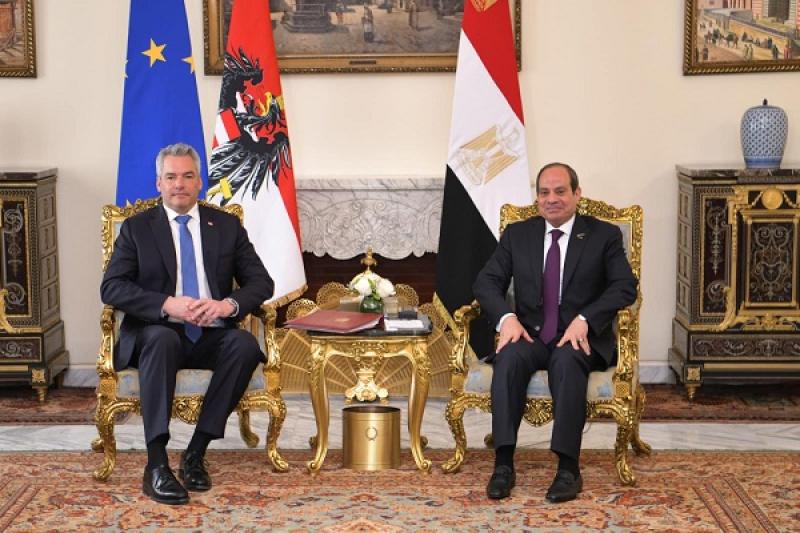 السيسي يستعرض مع المستشار النمساوي جهود مصر لوقف إطلاق النار بغزة
