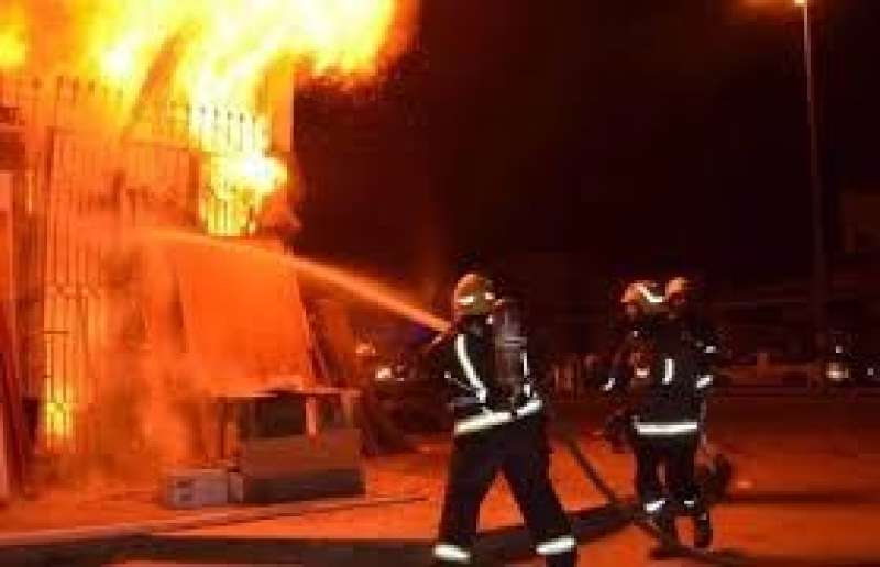 حريق هائل في فندق بالجيزة وإنقاذ 39 نزيلاً