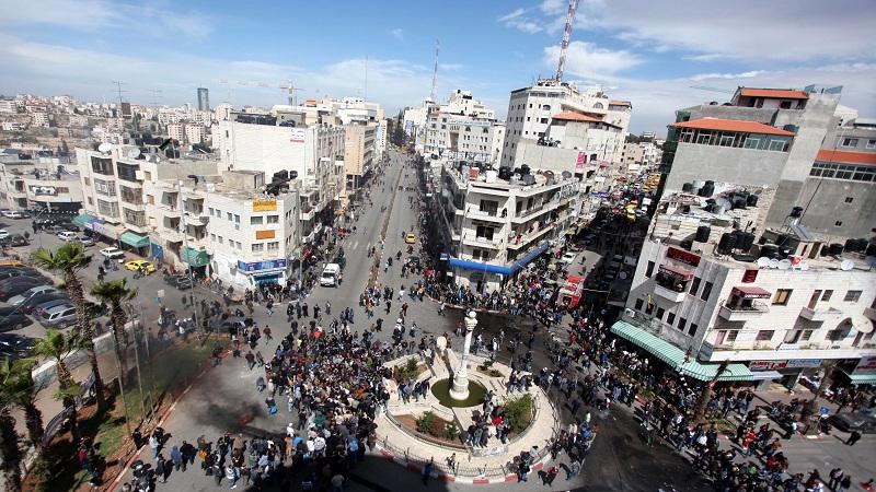 عاجلI اشتباكات بين موظفي السفارات والحكومة الفلسطينية الجديدة