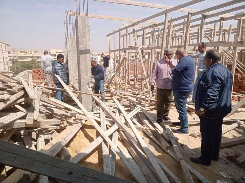 استرداد قطع أراض لمخالفة شروط التعاقد وإزالة مخالفات بناء وإشغالات في حملات بالعبور