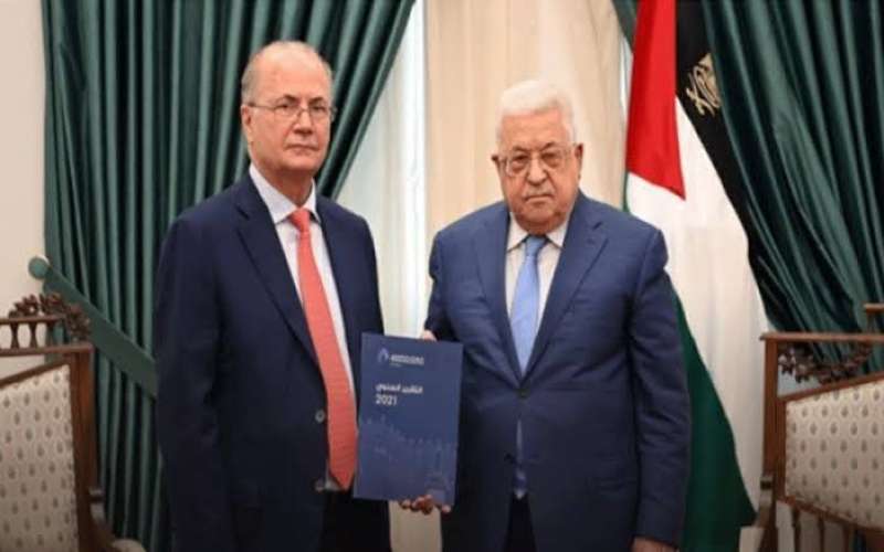 الرئيس الفلسطيني يصادق على تشكيلة الحكومة الجديدة برئاسة محمد مصطفى
