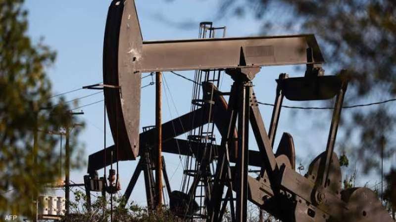 جي بي مورجان يتوقع ارتفاع برميل النفط إلى 100 دولار بسبب روسيا