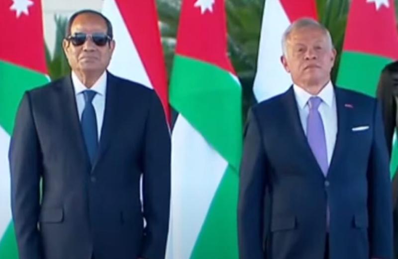الملك عبد الله الثاني يستقبل السيسي بالعاصمة الأردنية