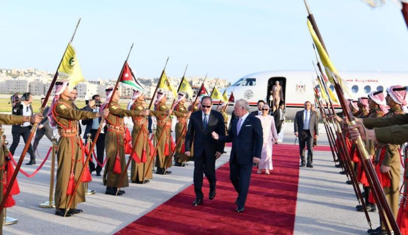 المتحدث الرئاسي ينشر صور وصول  السيسي إلى العاصمة الأردنية عمان