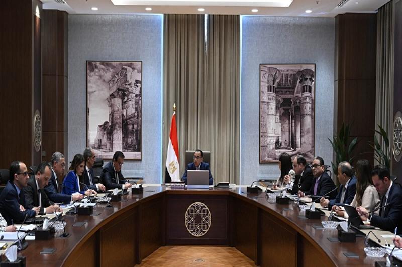 رئيس الوزراء يتابع خطة جذب الاستثمارات الأوروبية إلى مصر.. «صور»