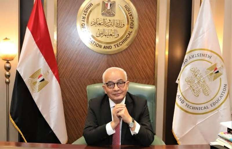 وزير التربية والتعليم يهنئ السيسي بذكرى تحرير سيناء