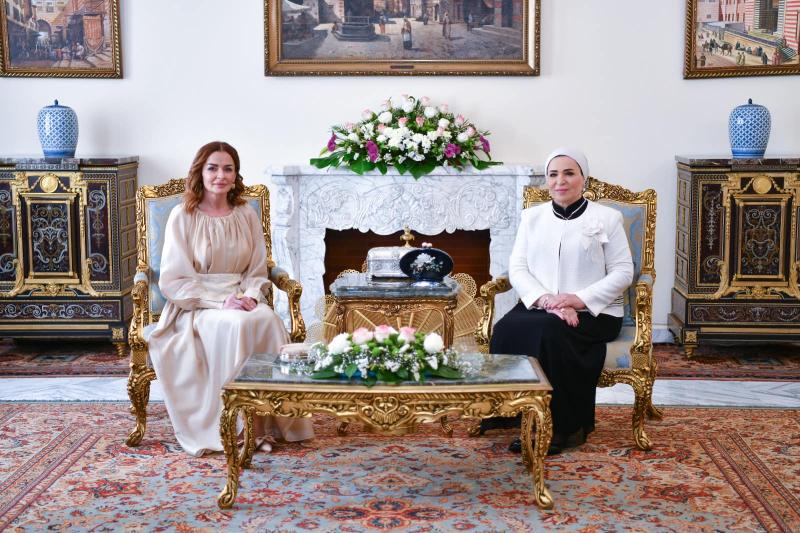 قرينة الرئيس ترحب بميرالا بيشيروفيتش خلال زيارتها لمصر