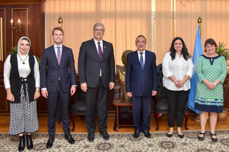 محافظ الإسكندرية يستقبل سفير هولندا لبحث سبل التعاون المشترك بين الجانبين