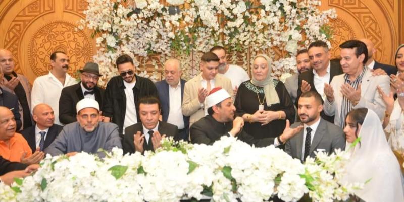 مصطفى كامل يحتفل بعقد قران ابنته.. ”صور”