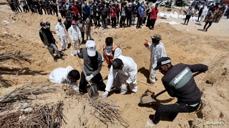 الصحة العالمية تطالب بالتحقيق بشأن المقابر الجماعية في خان يونس