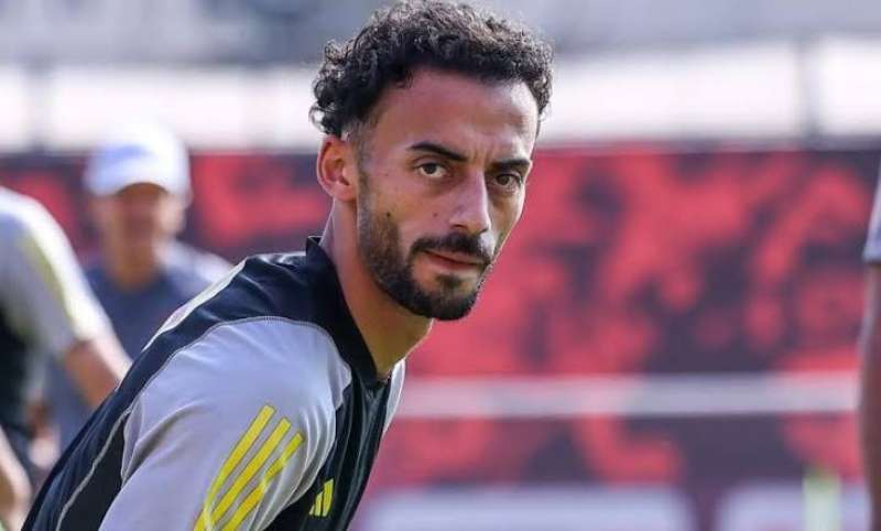 أحمد عبد القادر يغيب عن مباريات الأهلي لمدة أسبوعين