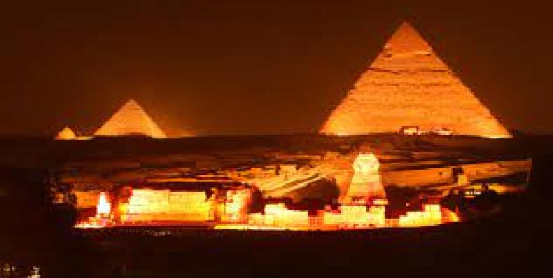 بعد قرون من البحث.. العلماء يكشفون لغز بناء الأهرامات بدعم من «الزعيم العظيم»