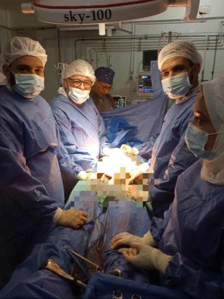 الفريق الطبي بمستشفى ادكو ينجح في استئصال ورم ليفي وزنه 8 كجم