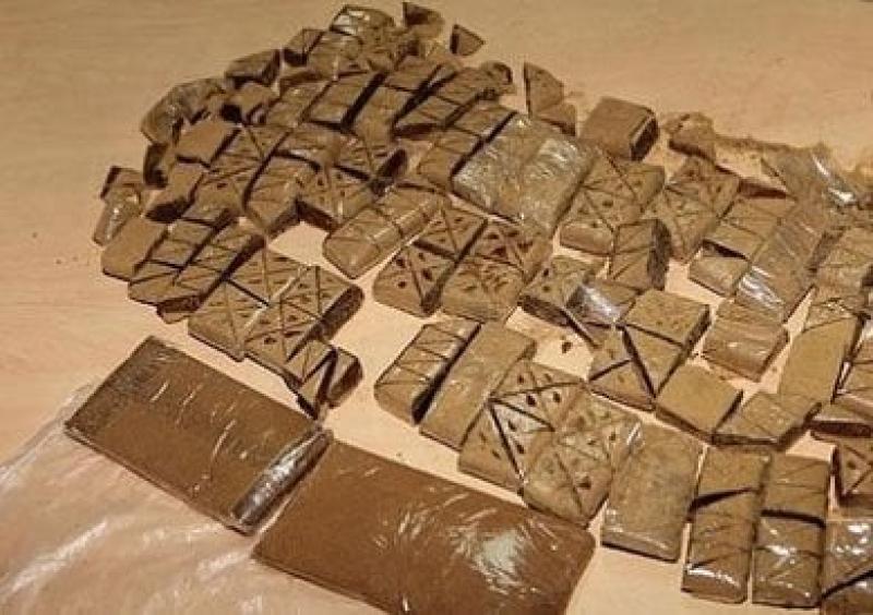 القبض على 4 عناصر إجرامية بحوزتهم كمية من المواد المخدرة بالقاهرة