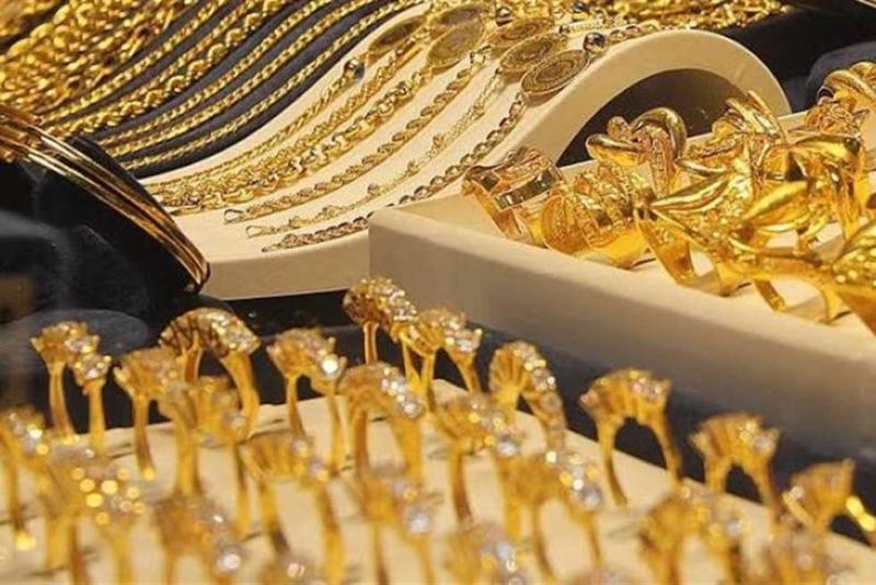 «آي صاغة»: تراجع طفيف في أسعار الذهب وسط حالة من عدم اليقين الجيوسياسي