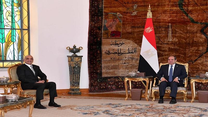 خلال لقاء الرئيس السيسي ورئيس وزراء الأردن