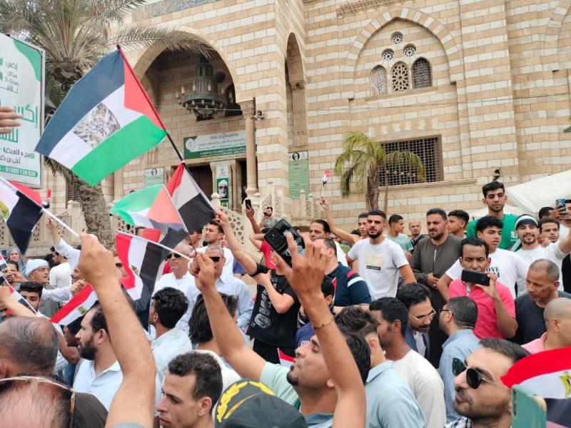 تظاهرات حاشدة بميدان الحصري دعمًا للقضية الفلسطينية