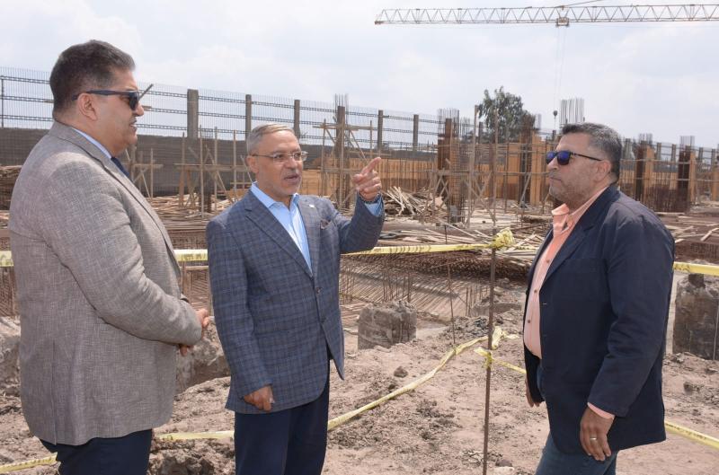 رئيس جامعة طنطا يتفقد الانشاءات بمستشفي 900900 بمدينة المحلة