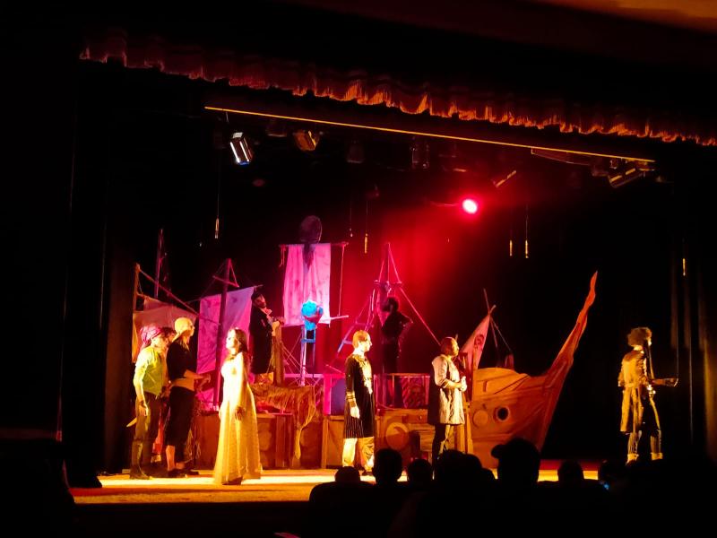 قصر ثقافة روض الفرج يشهد العرض المسرحي ”عطيل”