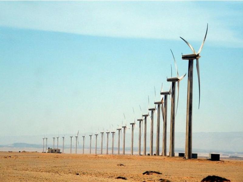 ما الاستفادة من مشروع إنتاج الكهرباء بطاقة الرياح غرب سوهاج؟