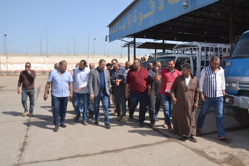 غطاس يتفقد مصنع الغاز المسال بكفر الدوار للوقوف على إجراءات الأمن والسلامة والجودة
