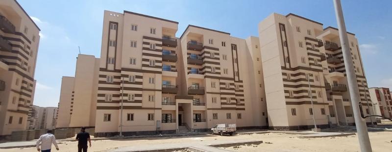 وزير الإسكان يُتابع موقف تنفيذ مبادرة سكن لكل المصريين