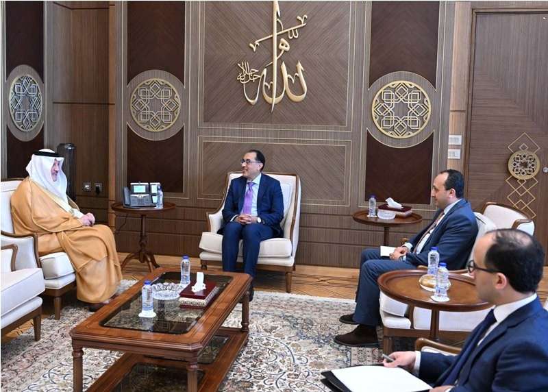 رئيس الوزراء يستقبل السفير السعودي بالقاهرة