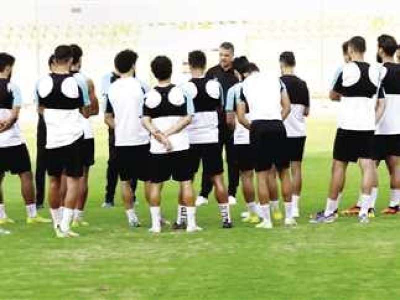 إيهاب جلال يحذر لاعبي الإسماعيلي من أسلحة البنك الأهلي في مواجهة الدوري