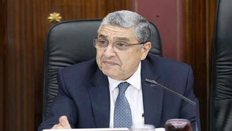 وزير الكهرباء: اعتذر للشعب المصري عن أي ضيق من انقطاع التيار ونعمل على حل الأزمة