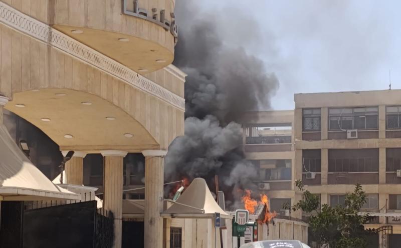 الحماية المدنية تسيطر علي حريق بكشك تذاكر بالمجمع الطبي بجامعة طنطا