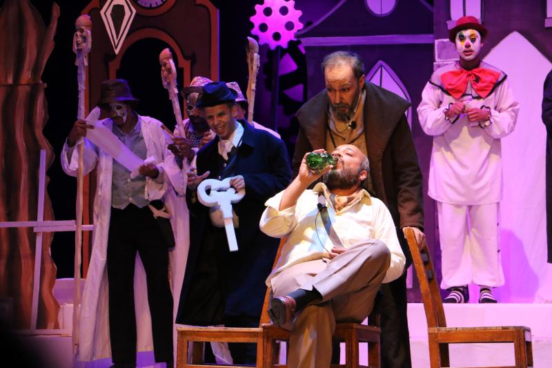 ضمن مهرجان فرق الأقاليم.. قومية سوهاج تقدم ”اللعبة” على مسرح السامر