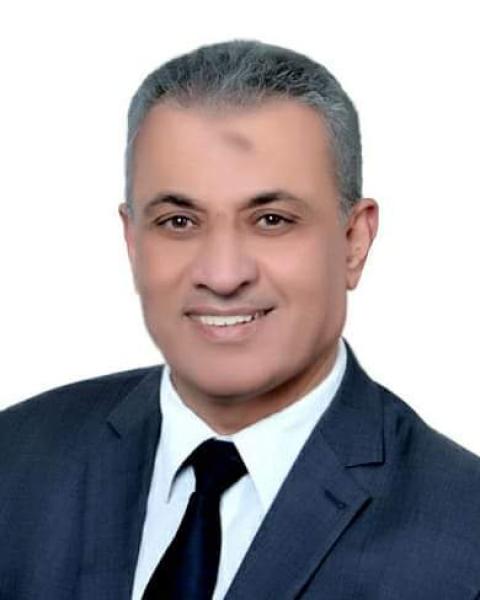 المحاسب احمد السروجى الامين العام لنقابة البترول 