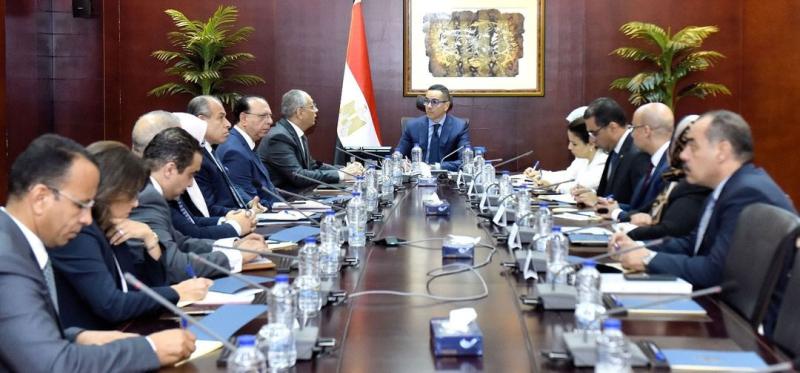 وزير الاستثمار والتجارة: سنعمل على زيادة تنافسية المنتج المصري بالأسواق الخارجية
