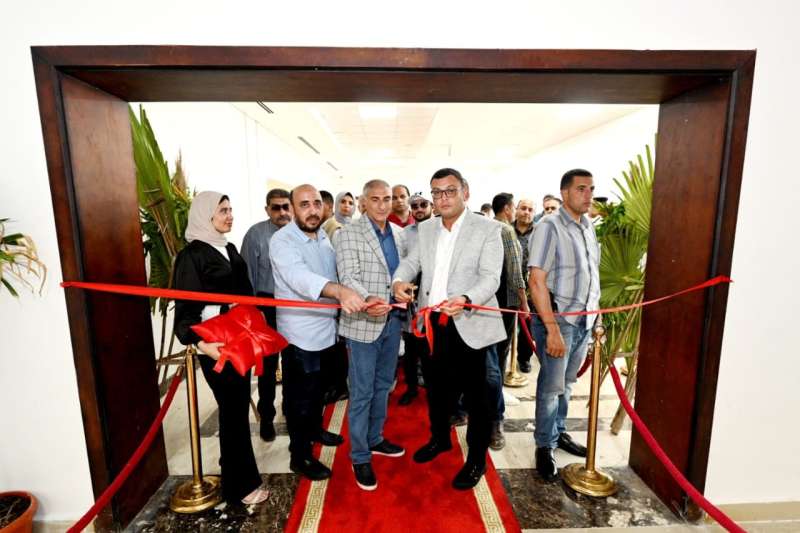 وزير الإسكان يفتتح المركز التكنولوجي لخدمة المواطنين بجهاز مدينة المنصورة الجديدة