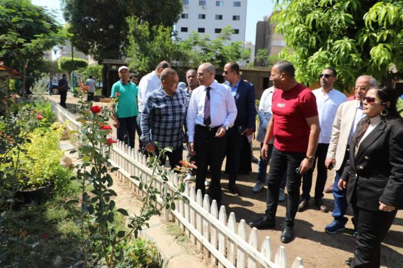 محافظ القاهرة يتفقد أعمال إنشاء مشتل نباتات مصر الجديدة