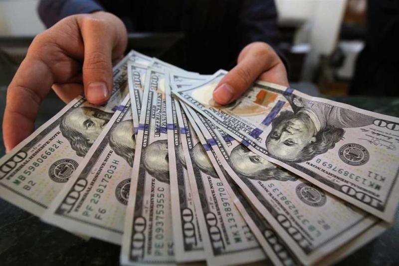 سعر الدولار مقابل الجنيه بتعاملات اليوم الثلاثاء