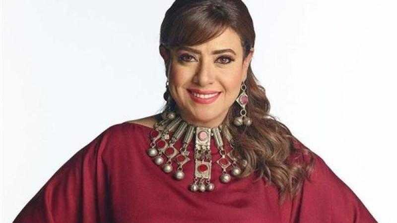 الفنانة نشوى مصطفى 